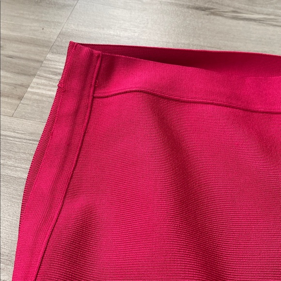 Guess by Marciano Hot Pink Bandage Skirt - Picture 4 of 4